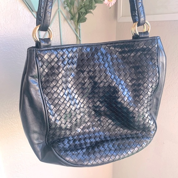 Vintage Handbags - VINTAGE | Aspects New York Black Woven Leather Handbag